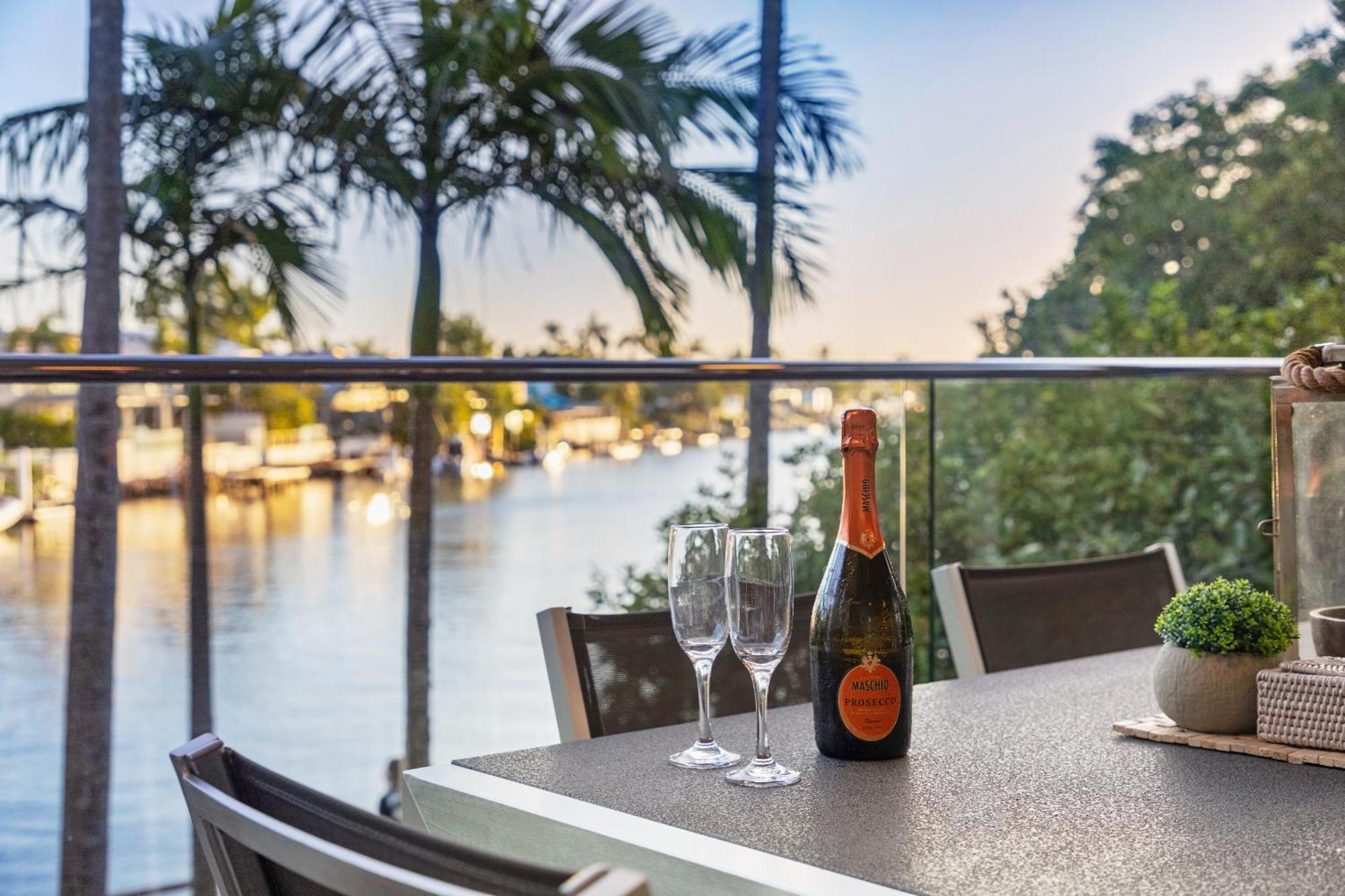 #2 Hastings Street Lejlighedshotel Noosa Heads Eksteriør billede